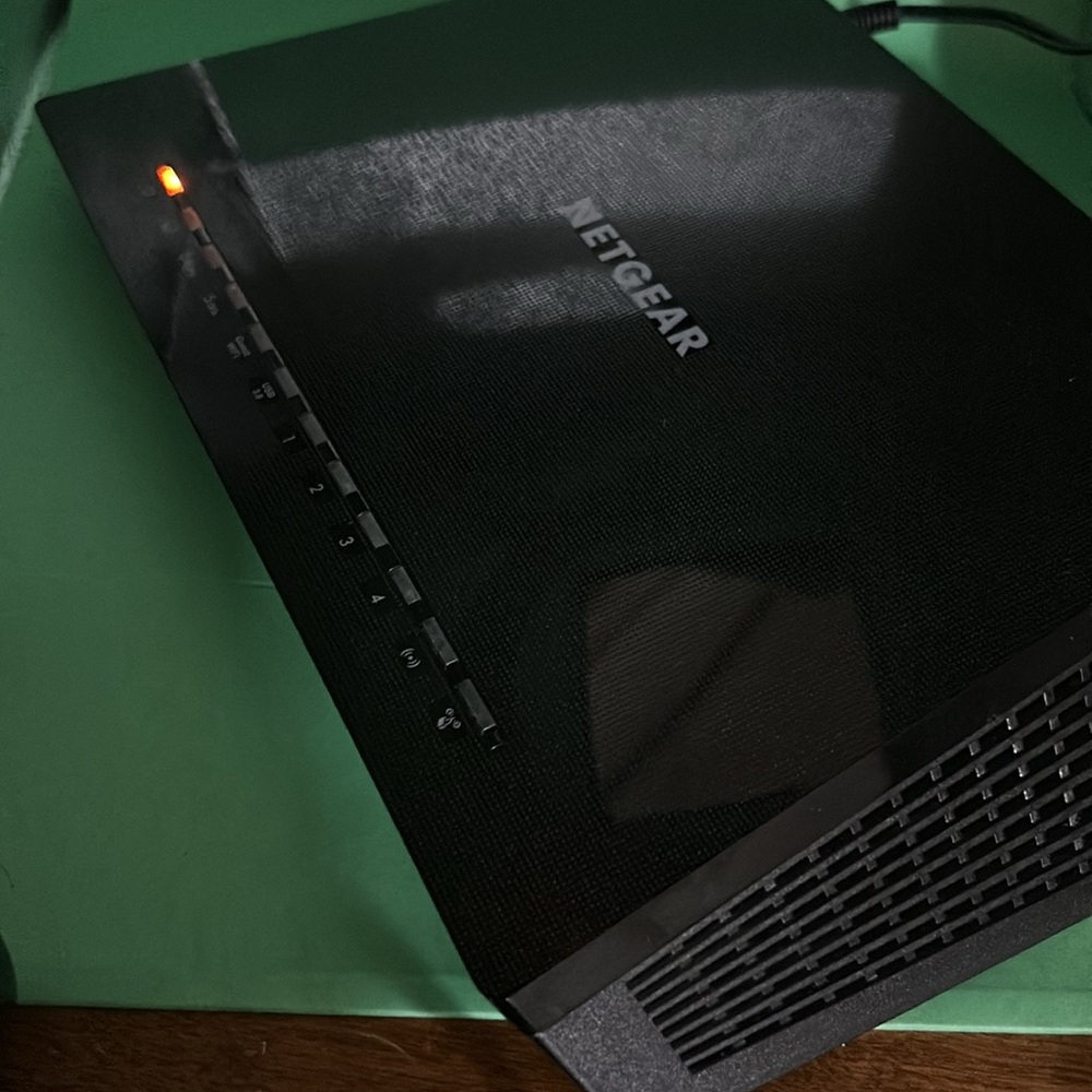 NETGEAR Nighthawk AC2600 Smart WiFi Router (R7450) - Picture 11 of 12